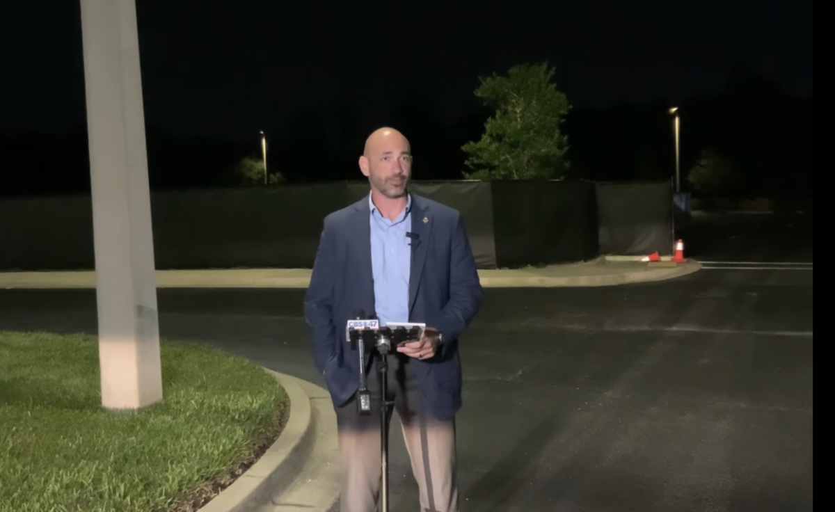 Toddler, 2 Adults Shot to Death During Sale of Dog in Jacksonville